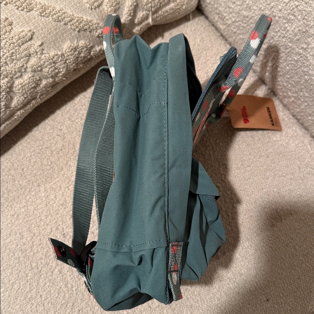 Fjällräven Kånken MINI Backpack - Picture 10 of 12